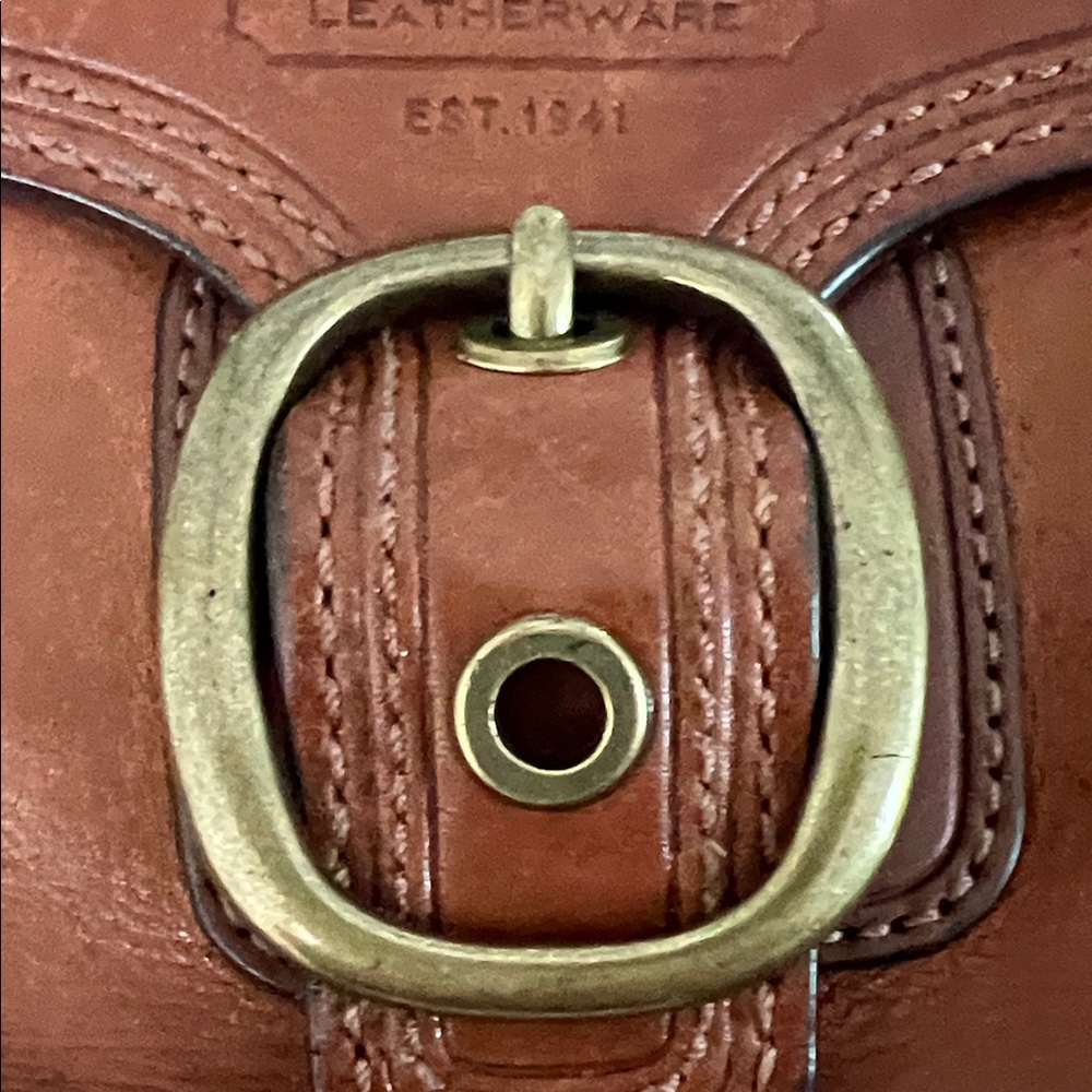 Coach Brown Leather wristlet Bag with Buckle - Picture 3 of 7